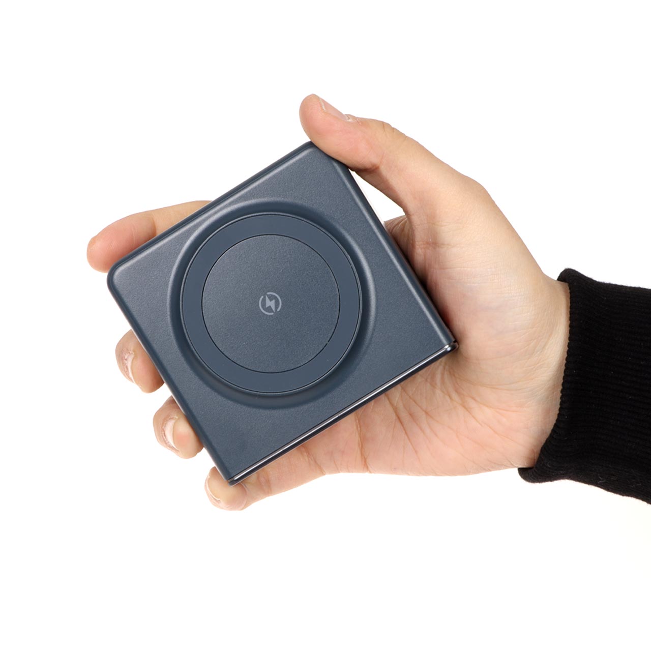 باور بانك جرين لايون تشالنج متوافق مع ماج سيف بسعة 20,000 مللي أمبير | Green Lion Challenge MagSafe 20000mAh Power Bank