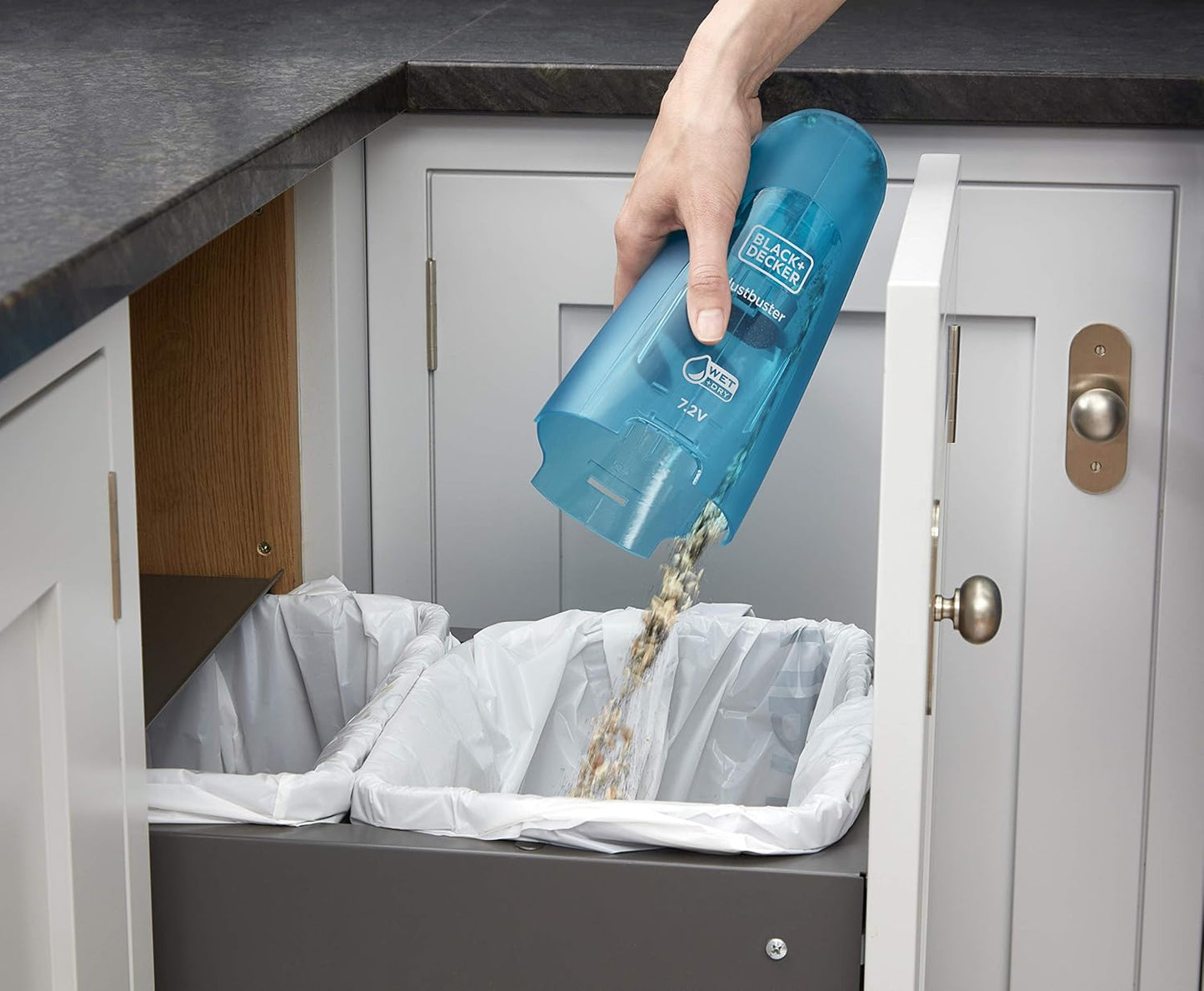 Black+Decker 3.6V 1.5Ah Lithium-Ion Cordless Handheld Vacuum Cleaner for Dry and Wet Cleaning - مكنسة محمولة بلاك آند ديكر 3.6 فولت للشطف والجاف