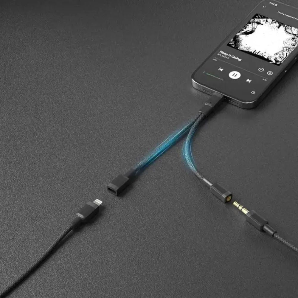 محول بورودو 2 في 1 لايتننغ الى لايتننغ و 3.5mm Jack للشحن وتشغيل السماعات - اسود | Porodo 2in1 Lightning to Lightning + 3.5mm Jack Headphone & Charging Converter – Black