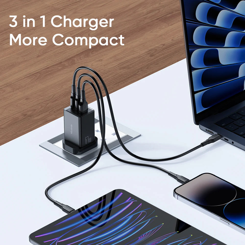 Mcdodo 67W 2Port USB-C & 1 Port USB Gan5 mini Fast Charger Pro with Type-c to Lightning Cable 1.2m - شاحن جداري بمنفذين يو اس بي سي ومنفذ يو اس بي بقدرة 67واط مع كيبل من تايب سي للايتننغ من مكدودو