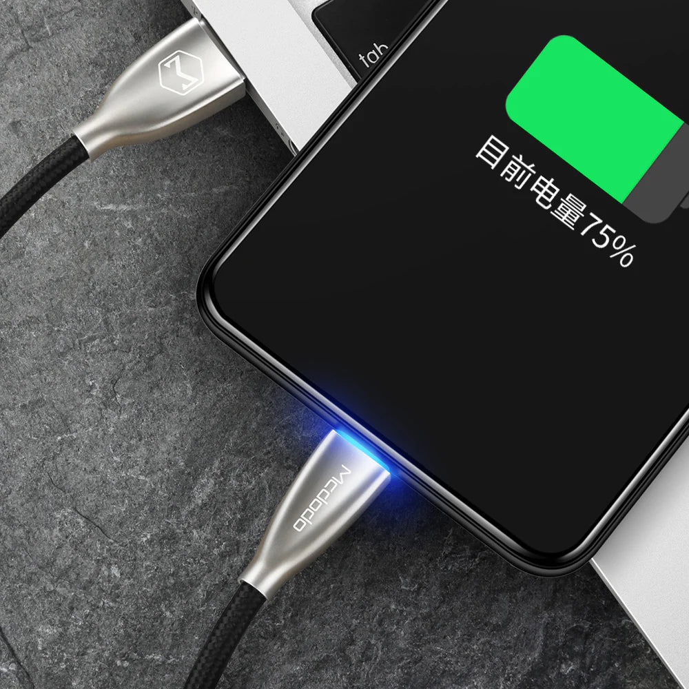 Mcdodo Lightning Data Cable USB Data Cable LED Display Fast Quick Charge Cable - كيبل بيانات ماكدودو لايتنينج مع ضوء ليد بطول 1.2 متر