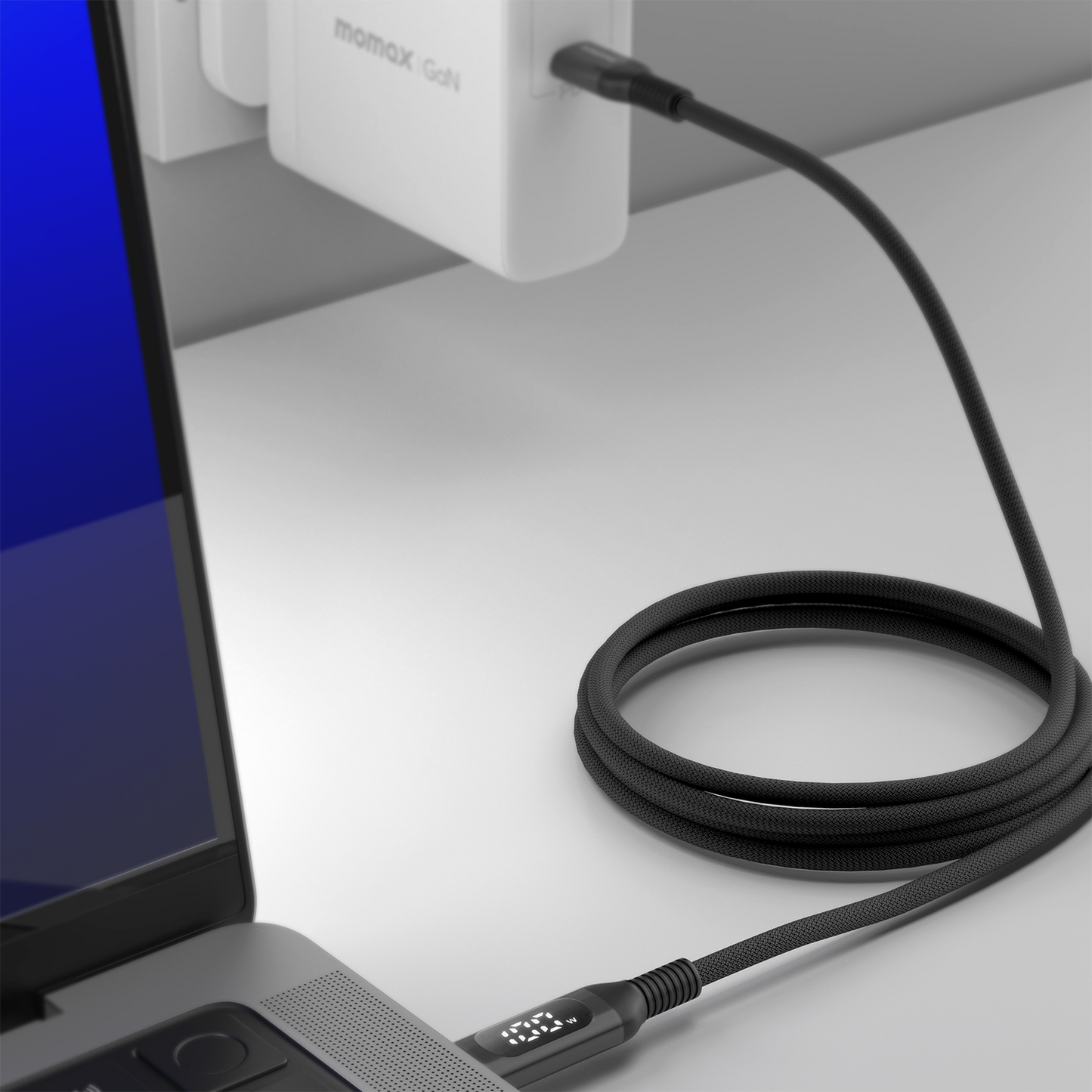 Momax EliteLink USB‑C to USB‑C PD 100W Cable with LED Display, 1.2m - كيبل موماكس اليت لنك USB-C الى USB-C مع شاشة LED, شحن سريع 100 واط, طول 1.2م