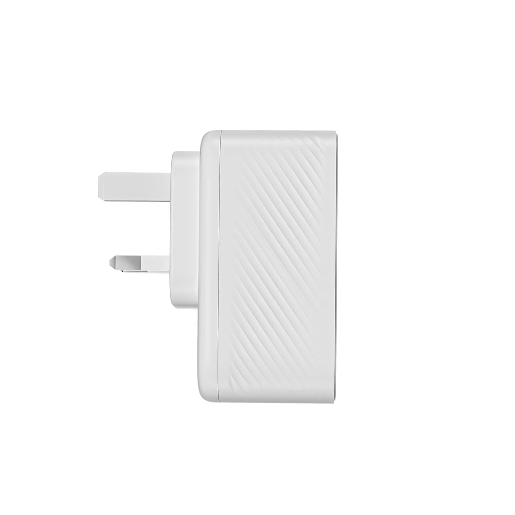 محول سفر ويوو باور كيوب بقدرة شحن 30 واط بمنفذين تايب سي ومنفذ يو اس بي اي | WiWU Wi-UA008 30W Power Cube GaN Travel Adapter 2C1A+1 Socket – UK