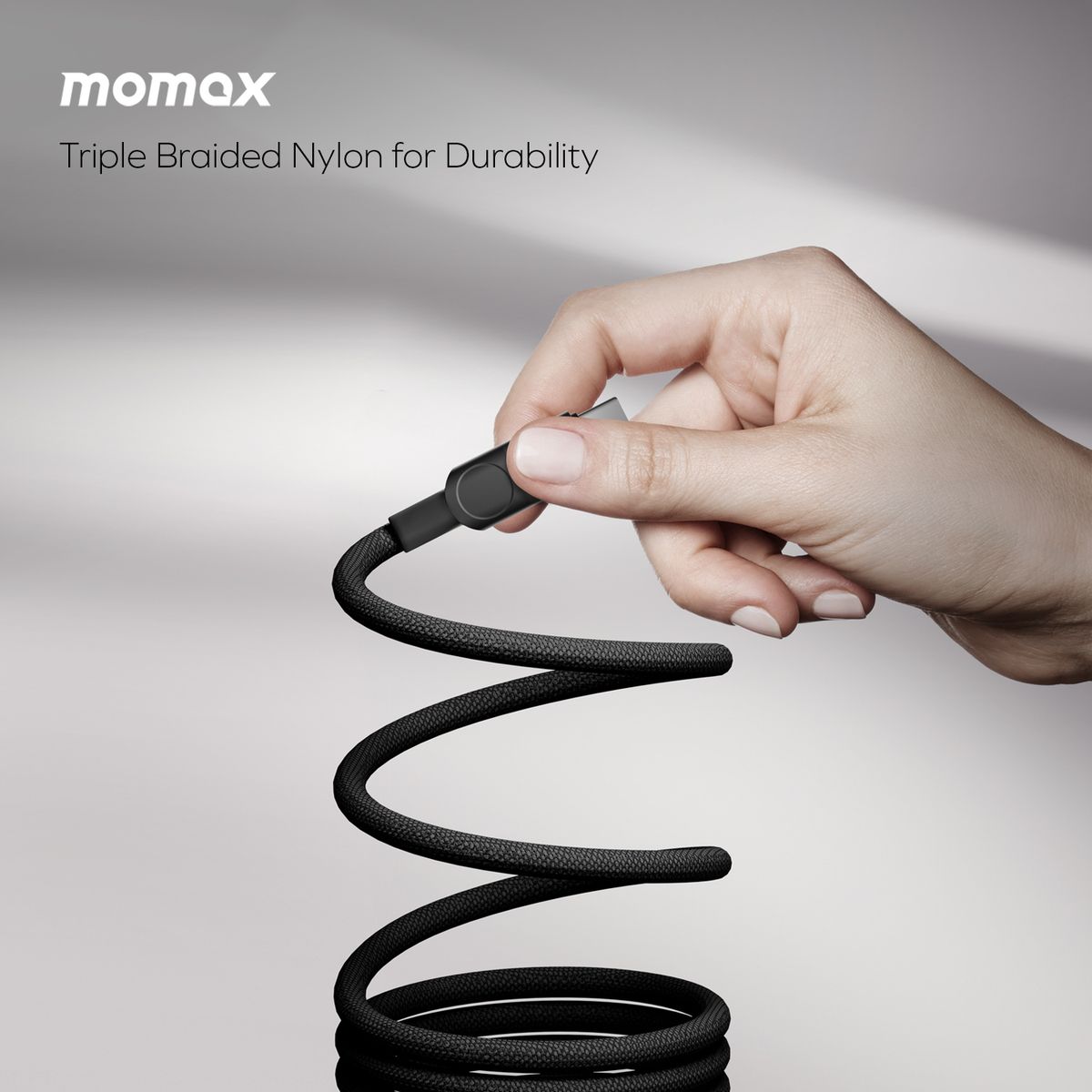 Momax Mag.Link 100W Magnetic USB‑C to USB‑C Cable, 2 m - كيبل موماكس ماج لنك المغناطيسي, USB-C الى USB-C, بقوة 100 واط, طول 2م