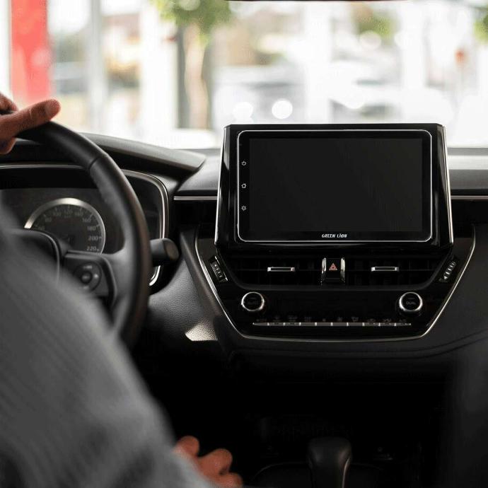 شاشة جرين لايون المحمولة اللاسلكية تعمل باللمس مع ابل كار بلاي و اندرويد اوتو | Green Lion Portable Wireless Touch Screen Carplay/Android Auto