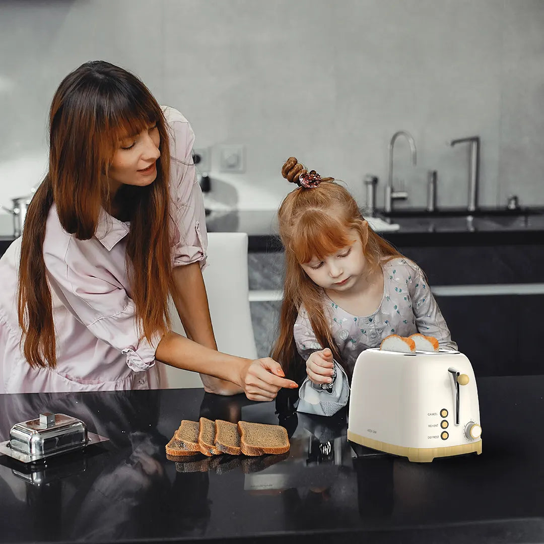 جرين لايون محمصة كلاسيكية مع 6 مستويات تحمير - بيجي | Green Lion Classic Toaster 6 Level Browning - Beige