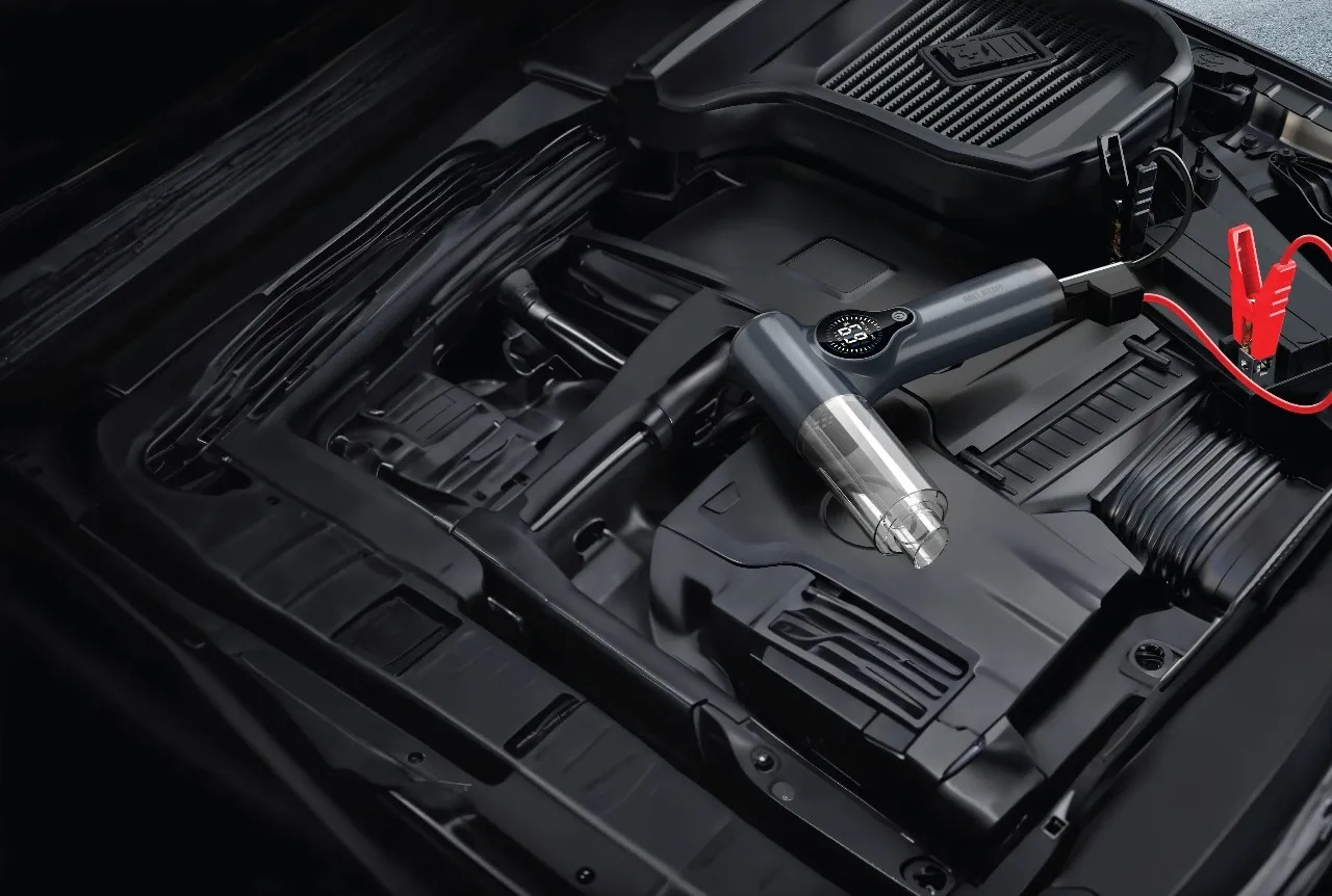 جرين لايون اغنايتور 4 في 1, مشغل سيارة ومنفاخ هواء ومكنسة وباور بانك - رمادي | Green Lion Ignitor 12V 4 in 1, Jump Starter | Blower | Vacuum And Power Bank - Gray