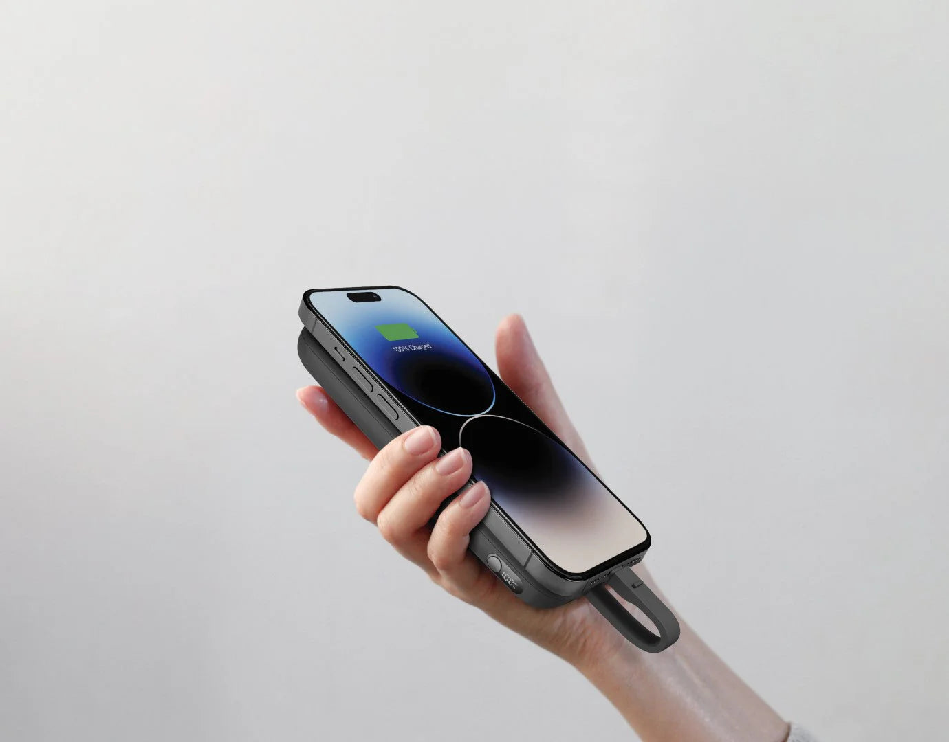 Momax iPower PD3 10000mAh Power Bank with Built-in Lightning Cable - بطارية موماكس اي بور PD3 المحمولة, 10000 مللي امبير مع كيبل Lightening مدمج