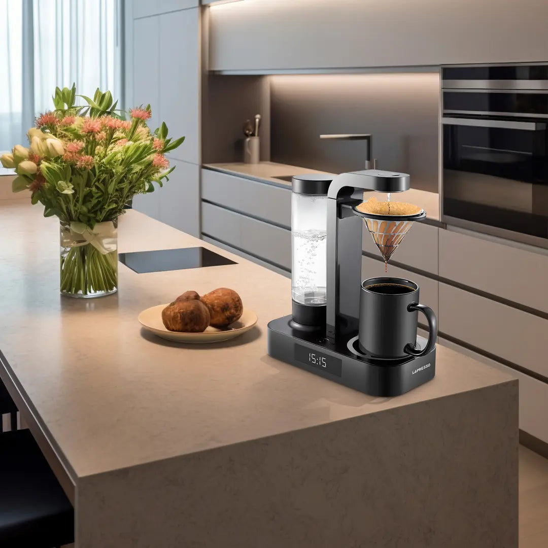 ماكينة تحضير القهوة بالتنقيط من ليبريسو بسعة 650 مل مع شاشة بساعة LED - اسود | LePresso Coffee Drip Machine 650ml with LED Clock Display - Black