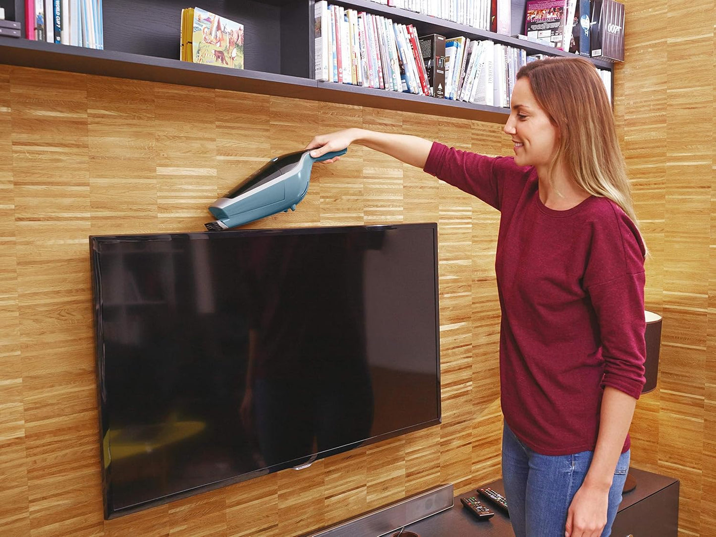 Black+Decker 14.4V 28.8Wh Cordless Vacuum Cleaner, 2Ah Lithium-Ion Battery - مكنسة لاسلكية بلاك آند ديكر 2 في 1 لتنظيف الأرضيات والأثاث