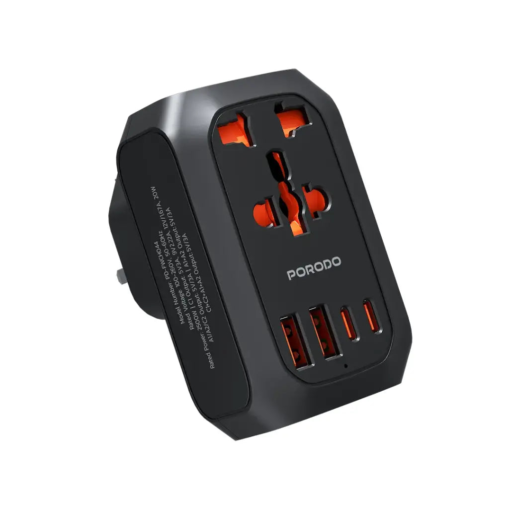 محول السفر العالمي من بورودو بقابس بريطاني - اسود | Porodo 2500W UK Pin Travel Adapter – Black