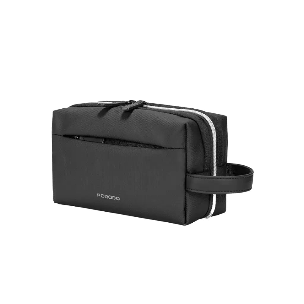 مجموعة السفر 5 في 1 من بورودو, 2 باور بانك مع كيبل 4 في 1 وشاحن وحامل هاتف ماج سيف للسيارة | PORODO 5-IN-1 TRAVEL COMBO KIT: 2 Power Banks, 4-IN-1 Cable, Charger, MAGSAFE Car Mount