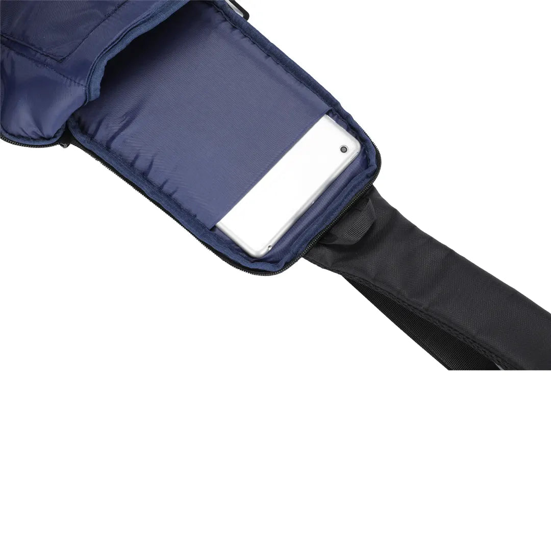 حقيبة بوردو الجانبية المقاومة للماء مع منفذ شحن يو اس بي سي - اسود | Porodo Lifestyle Water-Resistant Nylon Side Bag with USB-C Port – Black.