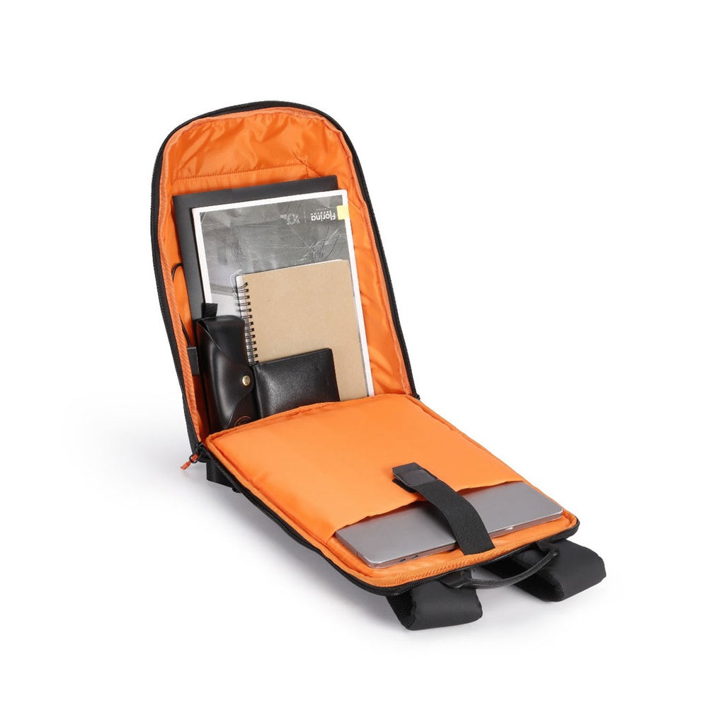 حقيبة ظهر للابتوب حتى 15 انش, مقاومة للماء مع منفذ يو اس بي سي من بورودو جيمنج - اسود | Porodo Gaming Water-Resistant PU Laptop Backpack With USB-C Port - Black