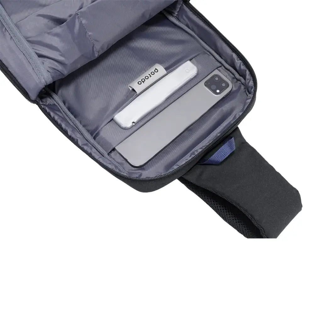 حقيبة كروس بودي مع بصمة اصبع من بورودو لايف ستايل, مع محدد موقع Apple Find My ومنفذ شحن تايب سي | Porodo Lifestyle Sling Bag with Finger Print, Apple Find My Locator, and USB Type-C