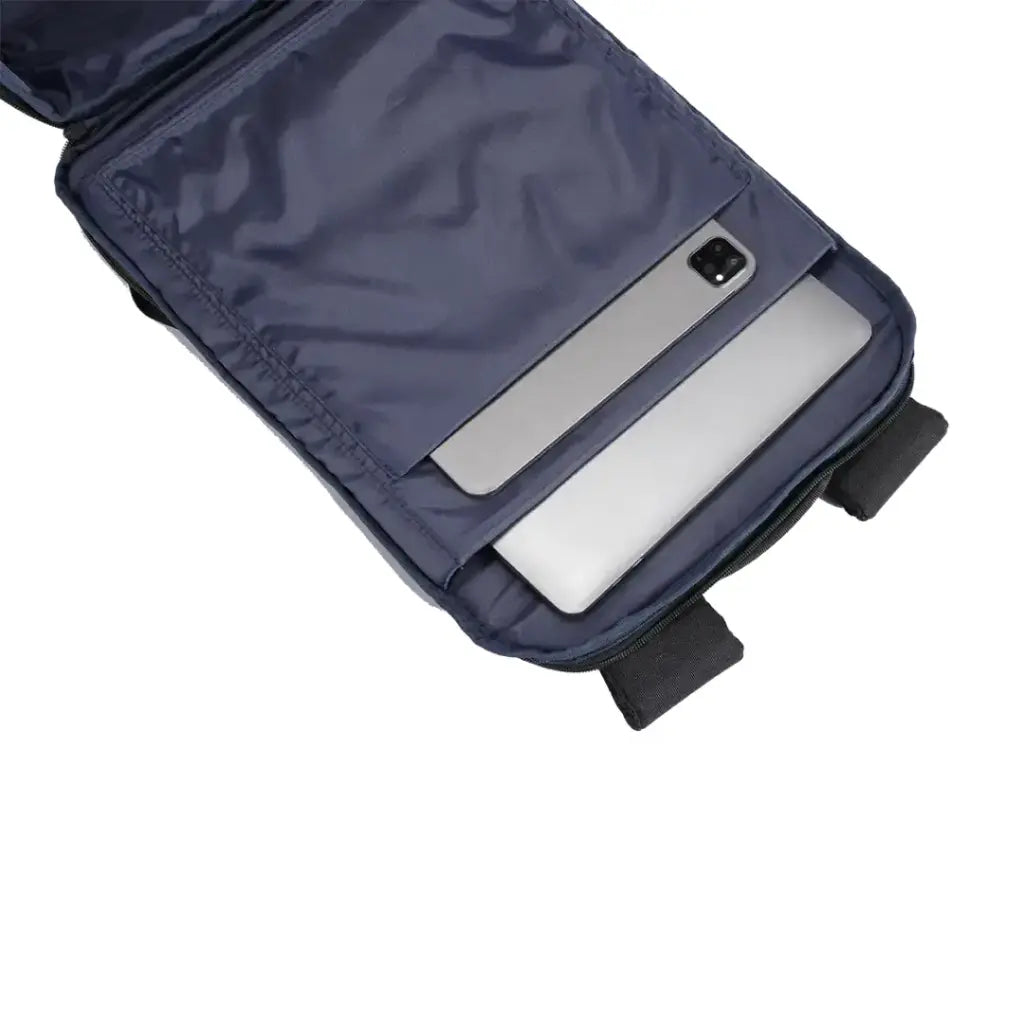 حقيبة ظهر مقاومة للماء مع منفذ يو اس بي سي من بورودو لايف ستايل - اسود | Porodo Lifestyle Water-Resistant PU Backpack with USB-C Port – Black