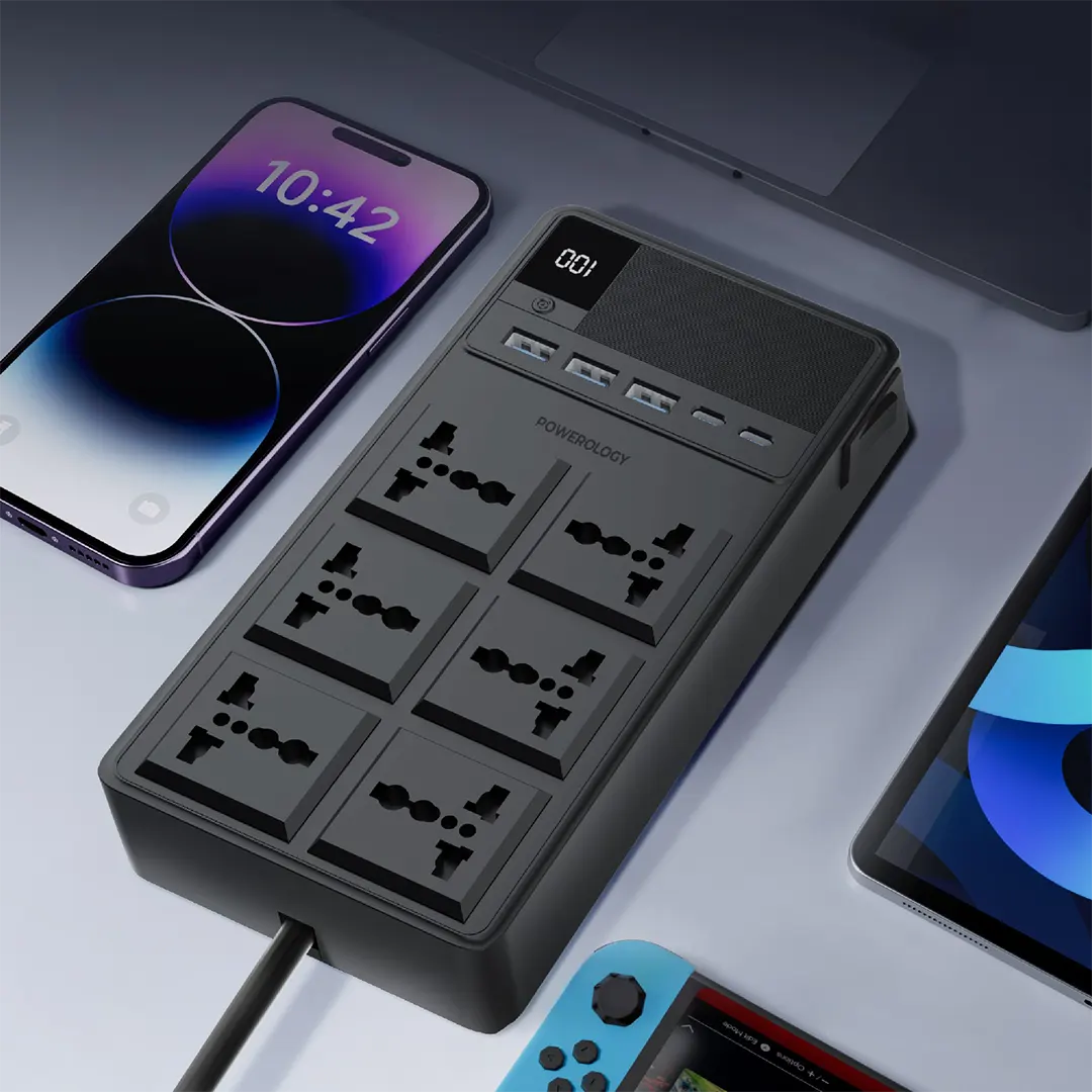 وصلة كهربائية باورولوجي بقدرة 2500 واط مع 6 منافذ AC وكيبلات مدمجة قابلة للسحب - اسود | Powerology 2500W 6 AC Power Strip With Built-In Retractable Cables – Black