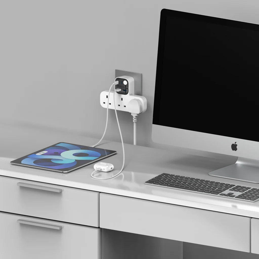 Momax Charge Work Flow T-Shaped Extension Cord - مشترك موماكس جارج ورك فلو, 3مقابس كهربائية، 2 USB-A و2 USB-C