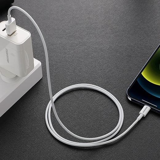 RockRose Ivory AL 1M 2.4A Lightning To USB Charge & Sync Cable - روك روز أيفوري اي أل كابل للشحن و المزامنة بطول 1 متر / 2.4 امبير لايتنينج الى يو اس بي
