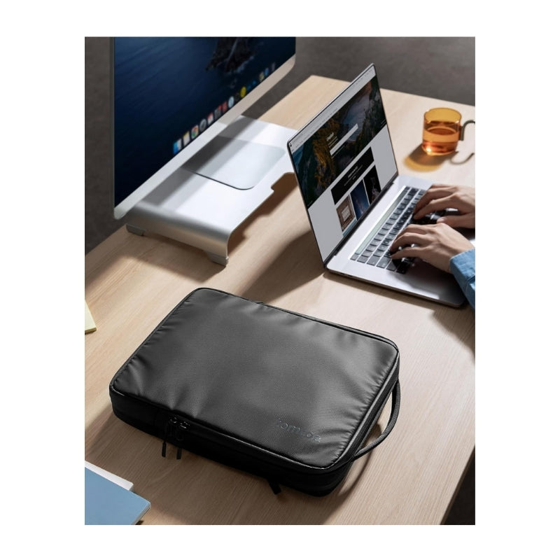 حقيبة كتف توم توك للابتوب بحجم 13.5 انش - اسود | tomtoc DefenderACE-A04 Laptop Shoulder Bag 13.5 Inch – Black