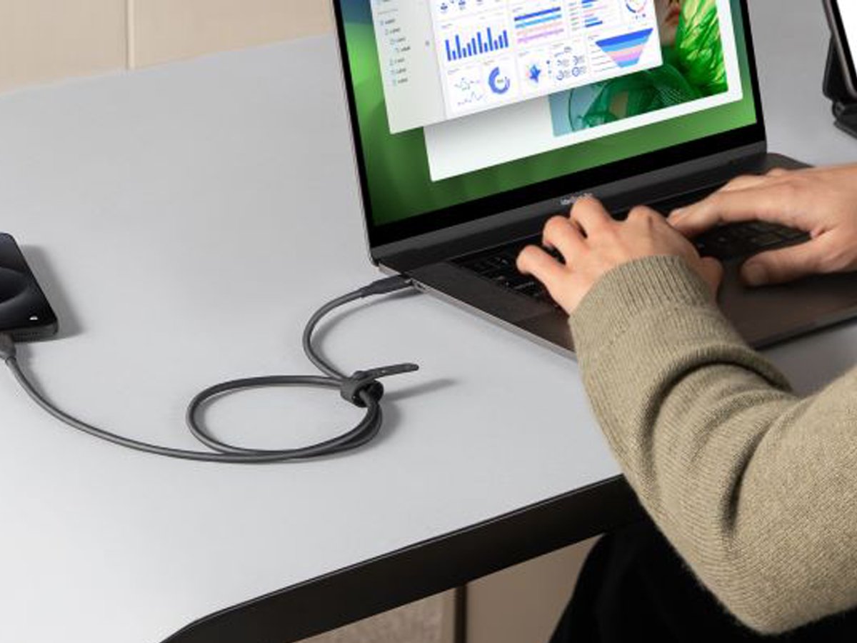 كيبل انكر يو اس بي سي الى يو اس بي سي بسرعة نقل بيانات 20Gbps وقدرة شحن 240 واط, بطول 1 متر | Anker USB-C to USB-C Cable 3ft – 240W, 20Gbps