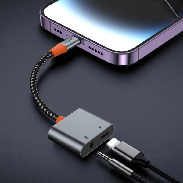 WIWU Lightning to Lightning & 3.5MM Audio Adapter - محول لايتنينج إلى لايتنينج & محول صوت 3.5 ملم من ويوو