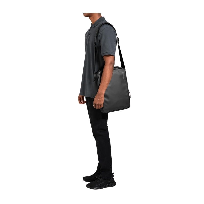حقيبة كتف توم توك للابتوب بحجم 13.5 انش - اسود | tomtoc DefenderACE-A04 Laptop Shoulder Bag 13.5 Inch – Black