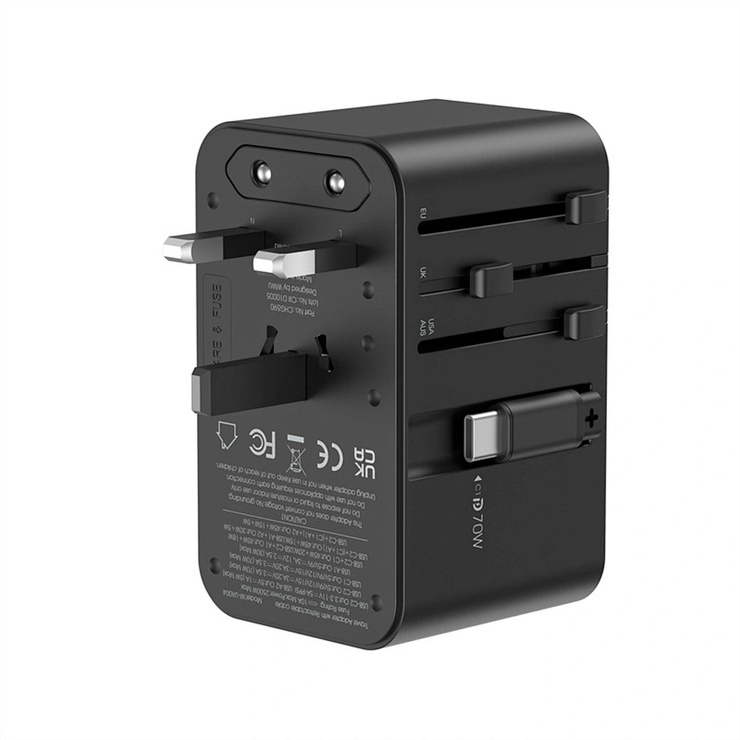 محول السفر العالمي من ويوو بقدرة شحن 70 واط مع كيبل تايب سي مدمج - اسود | WiWU Travel Universal Adapter UA004 70W GaN Charger With Built in Type-C Cable – Black