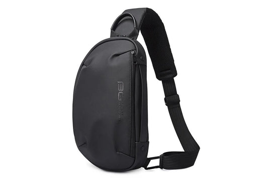 Bange Men Epithelium Coating Waterproof Crossbody Chest Bag with USB Port  | حقيبة كتف حول الجسم رجالية من بانج, مقاومة للخدوش والماء مع منفذ يو اس بي