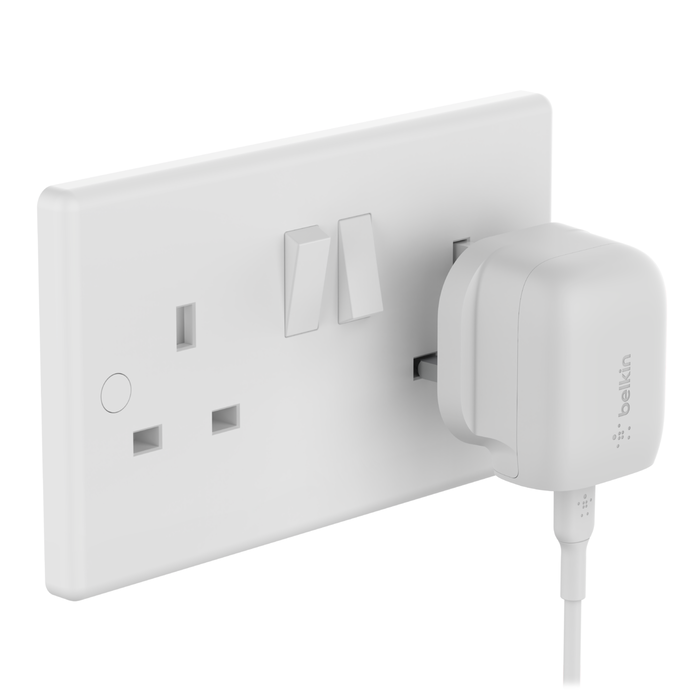 Belkin BoostCharge USB-C Wall Charger 20W  USB-C Cable with Lightning Connector - شاحن جداري يو اس بي سي بوست شارجر بقوة 20 واط مع كابل يو اس بي سي إلى موصل لايتننج من بيلكن