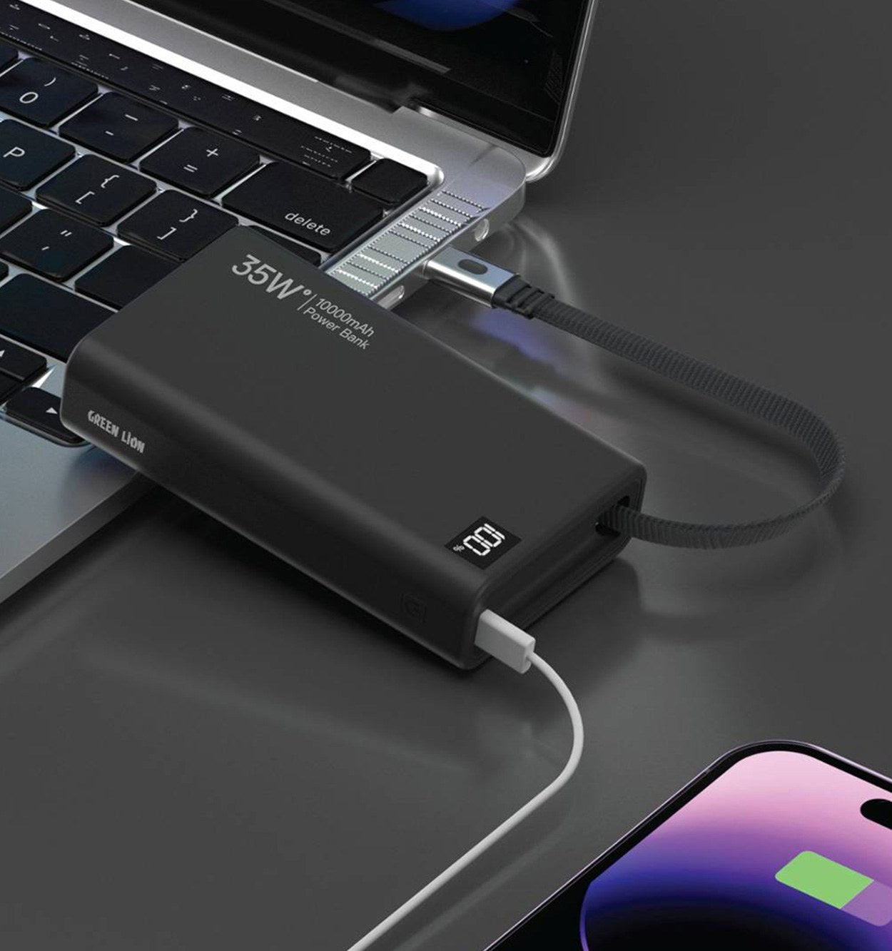 باور بانك جرين لايون القابل للسحب بسعة 20,000 مللي امبير و بقدرة شحن 35 واط | Green Lion Retractable 35W 20000mAh Power Bank