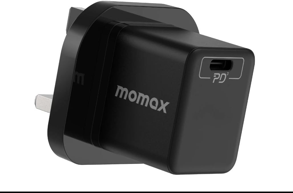Momax Oneplug 1 port USB-C Fast Charger 20W Mini Charger Travel - شاحن جداري بمنفذ يو اس بي سي وقدرة  20واط