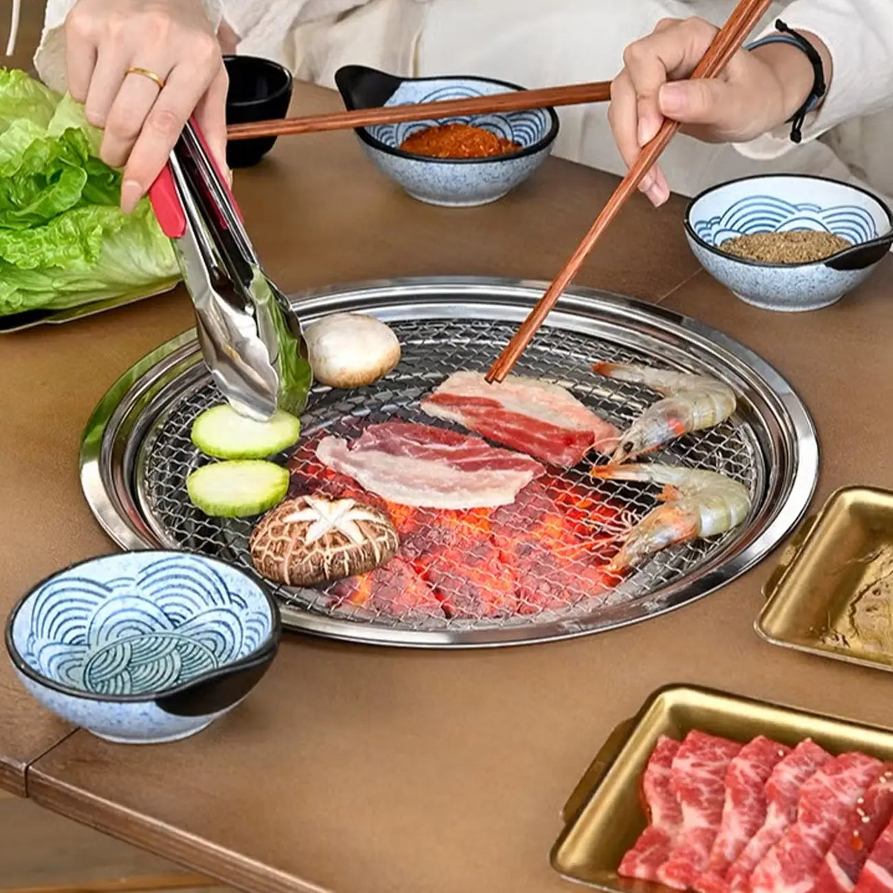 طاولة تخييم مستديرة من بورودو لايف ستايل - بني | Porodo Lifestyle Camping Round Table - Brown