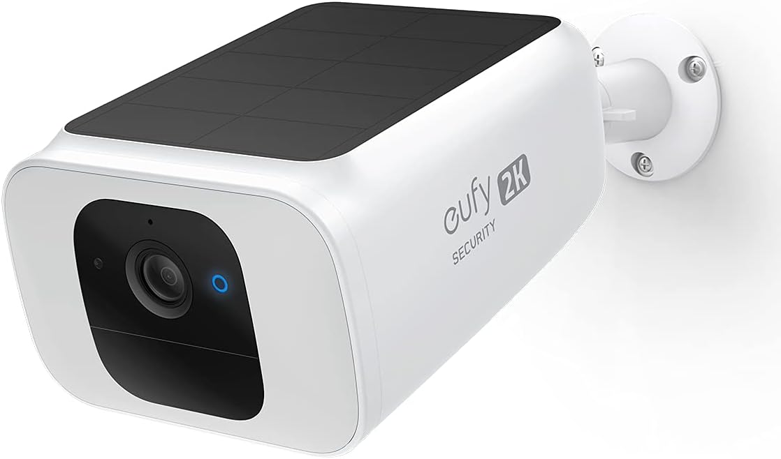 كاميرا Cam Spotlight Eufy Anker تعمل بالطاقة الشمسية