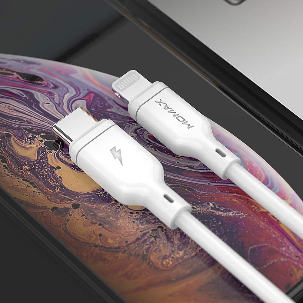 MOMAX USB-C to Lightning  1.2M  - موماكس كيبل شحن مزامنة البيانات تايب سي الى لايتننغ باللون اسود 1.2 متر