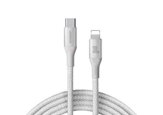 كيبل جويرووم فلاش سيريس يو اس بي سي الى لايتننغ بقدرة شحن سريع 30 واط - ابيض | Type-C to Lightning Flash Series 30W Fast Charging Data Cable - White