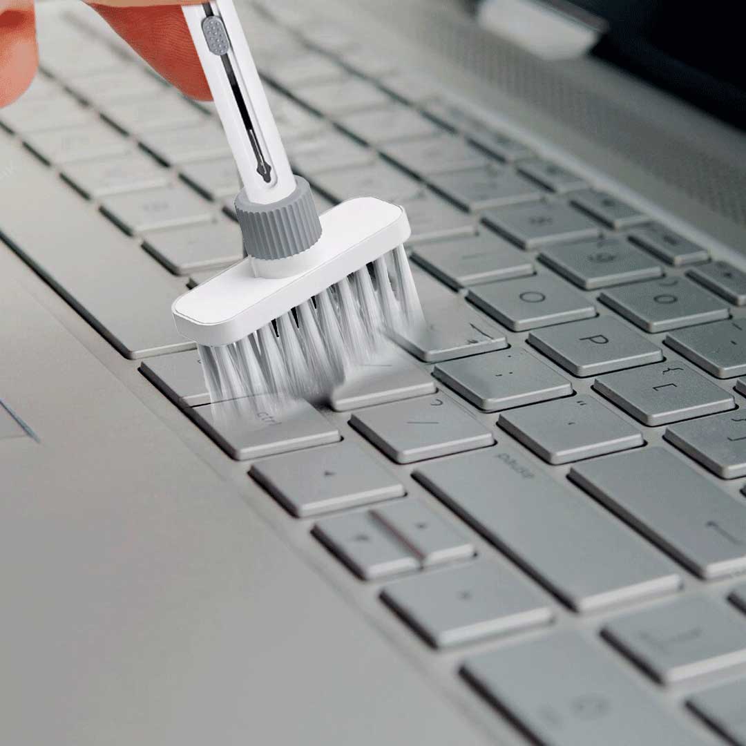 فرشاة التنظيف للاجهزة الالكترونية 5 في 1 من جرين لايون, متعددة الوضائف - ابيض | Green Lion 5 in 1 Multifunctional Cleaning Brush – White.