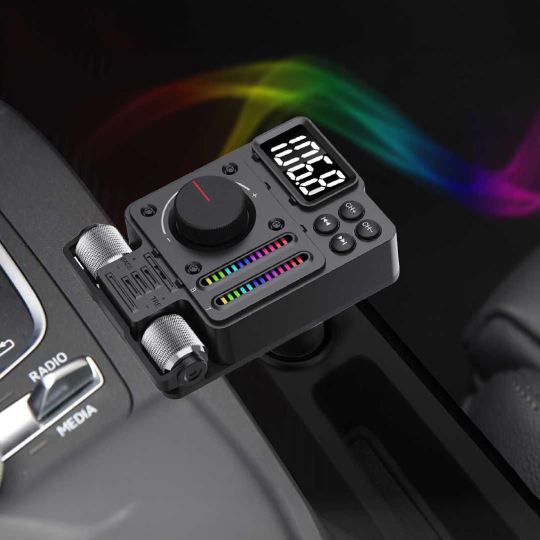 شاحن سيارة و جهاز ارسال اف ام جرين لايون أدفينجر بقدرة شحن سريع 30 واط - اخضر | Green Lion Adventure FM Transmitter PD 30W - Green