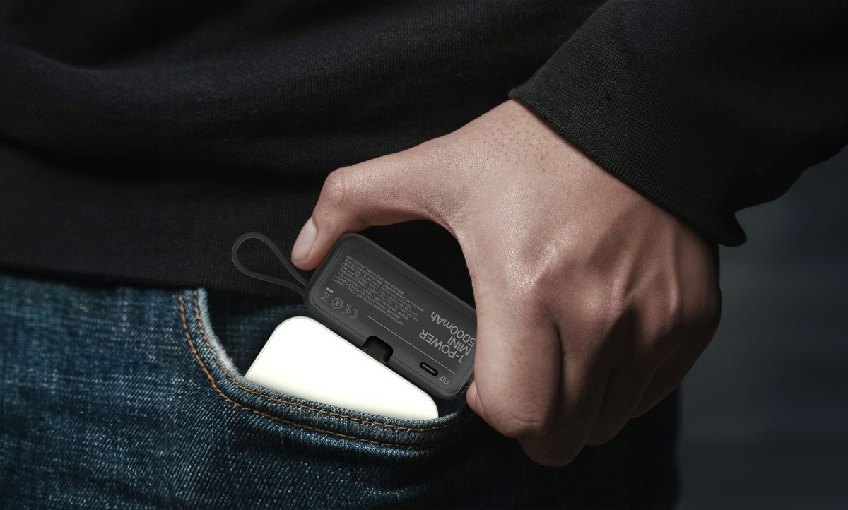 Momax 1-Power Mini, 5000mAh Portable Battery Pack with Built-in Foldable Lightning Connector - باور بانك موماكس 1-بور ميني بسعة 5000 مللي امبير مع وصلة لايتننج للايفون مدمجة