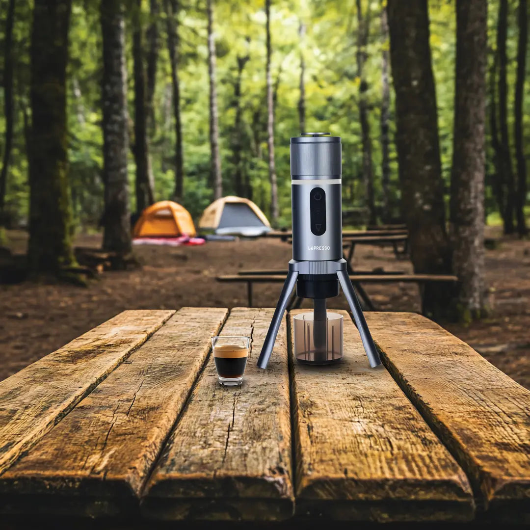 ماكينة الاسبريسو المحمولة ليبريسو بروجيت بخاصية التشغيل بلمسة واحدة - رمادي | LePresso Brewjet Portable Espresso Maker One-Touch Operation - Grey