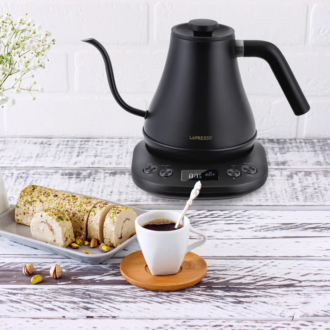 LePresso 800ml Gooseneck Electric Kettle with Temp Control - غلاية ليبريسو الكهربائية 800 مل بتحكم حراري وشاشة رقمية