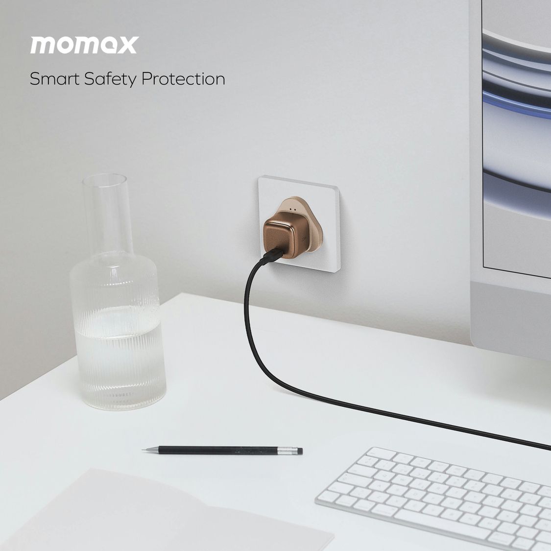 Momax 1-Charge 20W USB-C Charger - شاحن موماكس 1-جارج بقوة 20 واط, منفذ USB-C يدعم شحن سريع