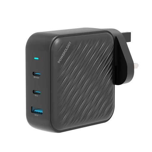 باورولوجي شاحن جداري GaN بقدرة 140 واط مع منفذي يو اس بي سي ومنفذ يو اس بي اي - اسود | Powerology 140W PD QC 2xUSB-C and 1xUSB-A GaN Charger UK – Black.