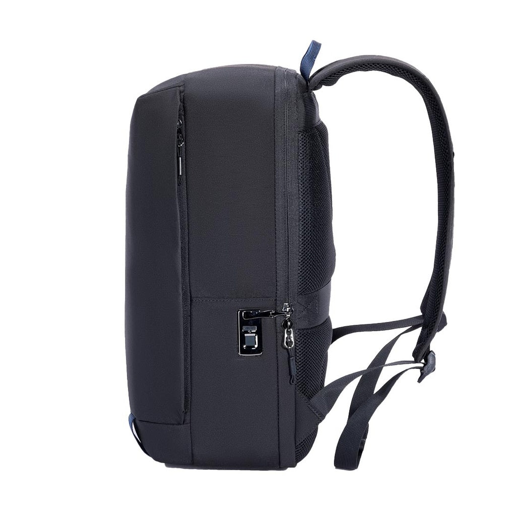 حقيبة ظهر بورودو لايف ستايل مع قفل ببصمة الاصبع, ومحدد موقع Apple Find My ومنفذ تايب سي | Porodo Lifestyle Backpack with Finger Print, Apple Find My Locator, and USB Type-C