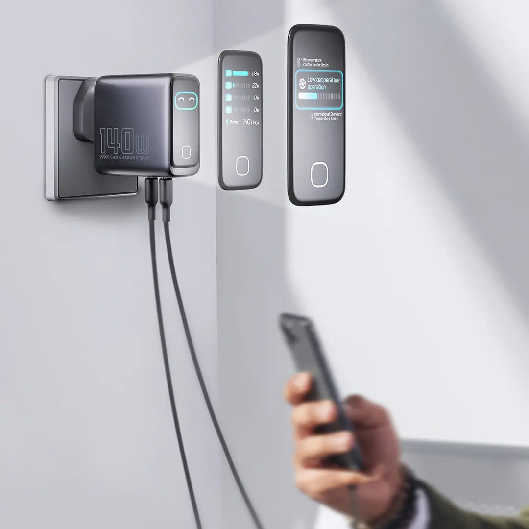 شاحن باورولوجي فولت فلو GaN بقدرة شحن 140 واط مع شاشة TFT - اسود | Powerology 140W VoltFlow GaN 4-Port Charger with TFT Display – Black