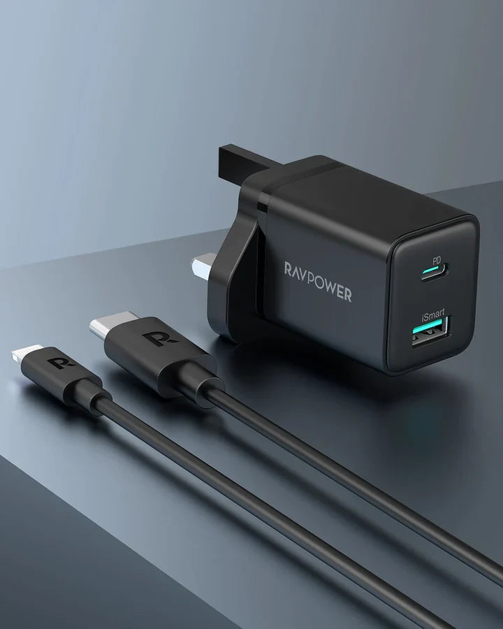 شاحن بقدرة 20واط مع منفذين مع كيبل تايب سي الى لايتننغ - RAVPower 20W Dual Port Charger with Type-C to Lightning Cable
