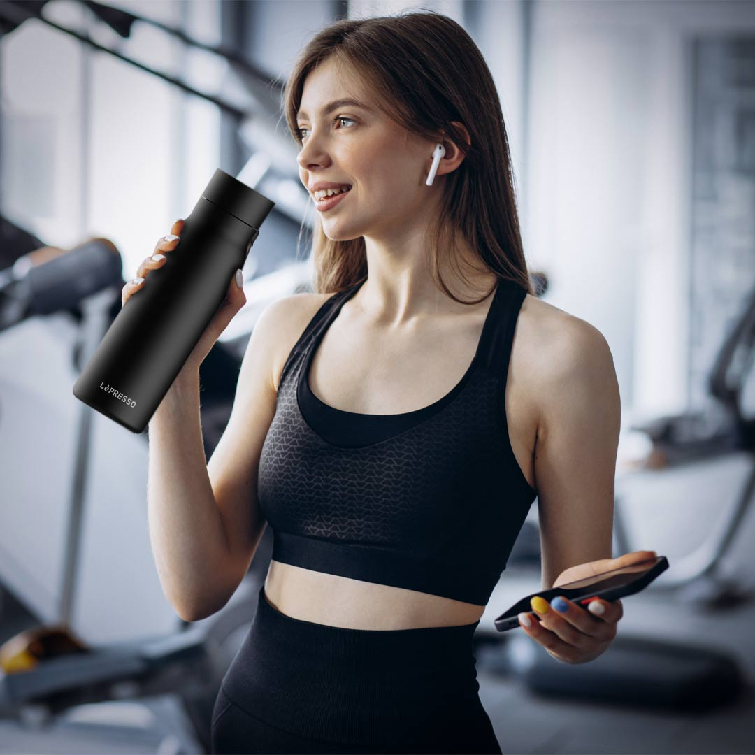 LePresso Smart Bottle 600ml Hydration Reminder & Display - زجاجة ليبريسو الذكية 600 مل بتقنية تتبع الترطيب