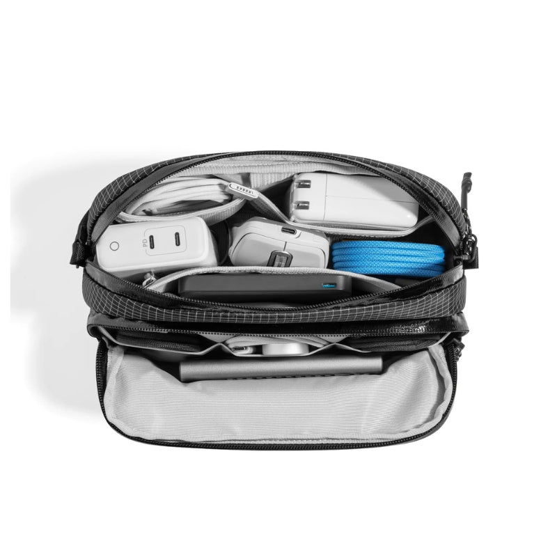 حقيبة تنظيم اكسسوارات الكترونية توم توك لايت T12 بسعة 1.8 لتر | Tomtoc Light-T12 Electronic Accessory Pouch 1.8L